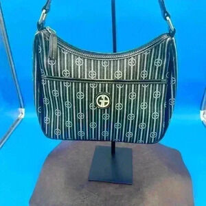 Giani Bernini Black and Gray Shoulder Bag. One Handle.  Very Clean Bag. EUC